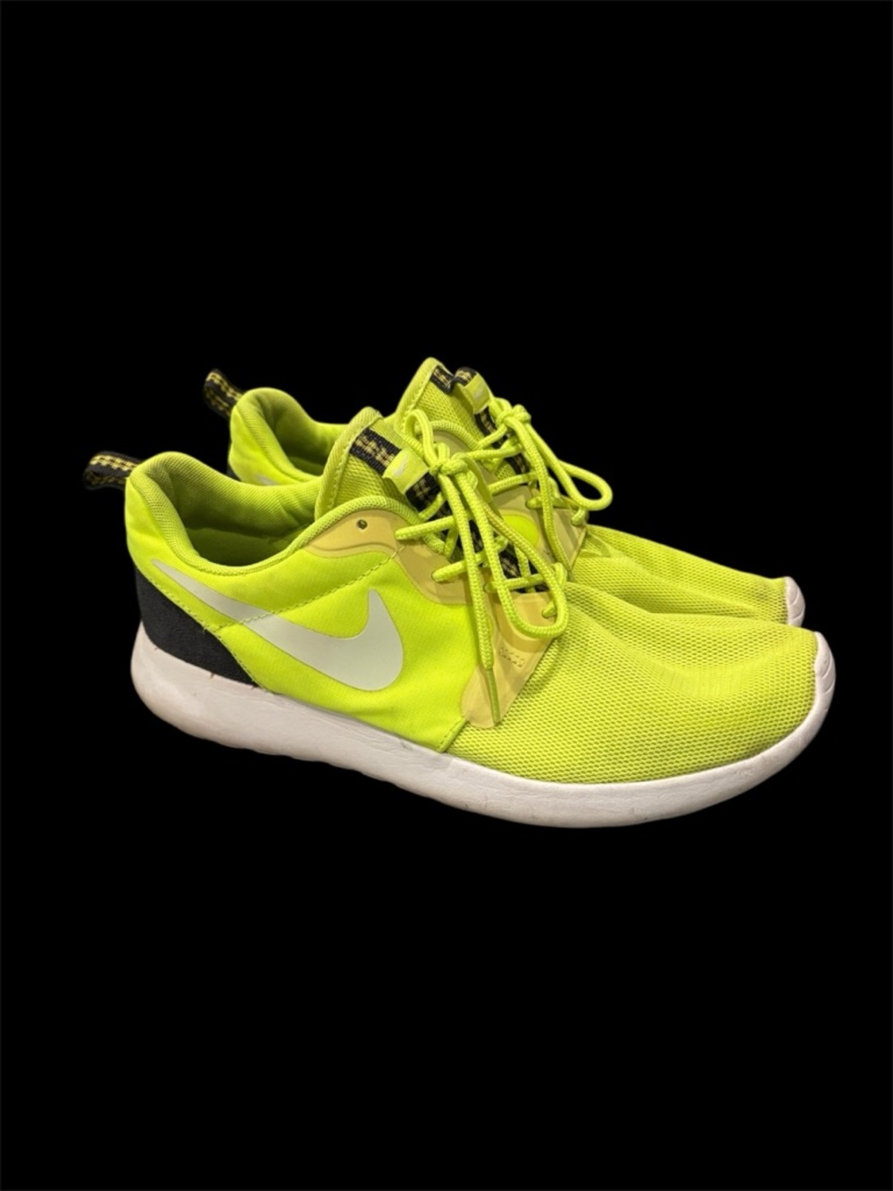 Nike Volt/White Lightweight Running Sneakers